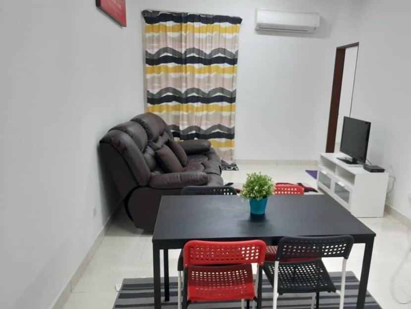 Afnan Homestay At Semenyih, Ascotte Boulevard ภายนอก รูปภาพ