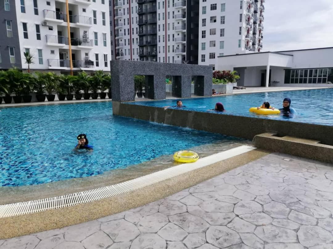 Afnan Homestay At Semenyih, Ascotte Boulevard ภายนอก รูปภาพ