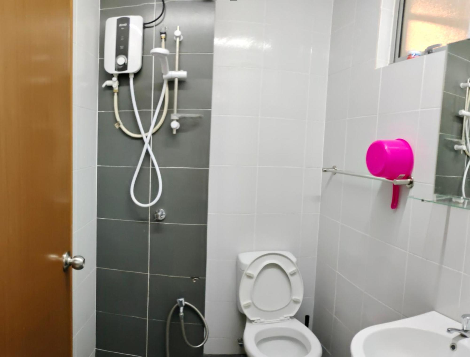 Afnan Homestay At Semenyih, Ascotte Boulevard ภายนอก รูปภาพ